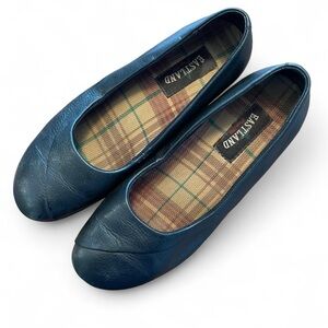 Eastland Women's 9W Black Leather Vintage Ballet Flats